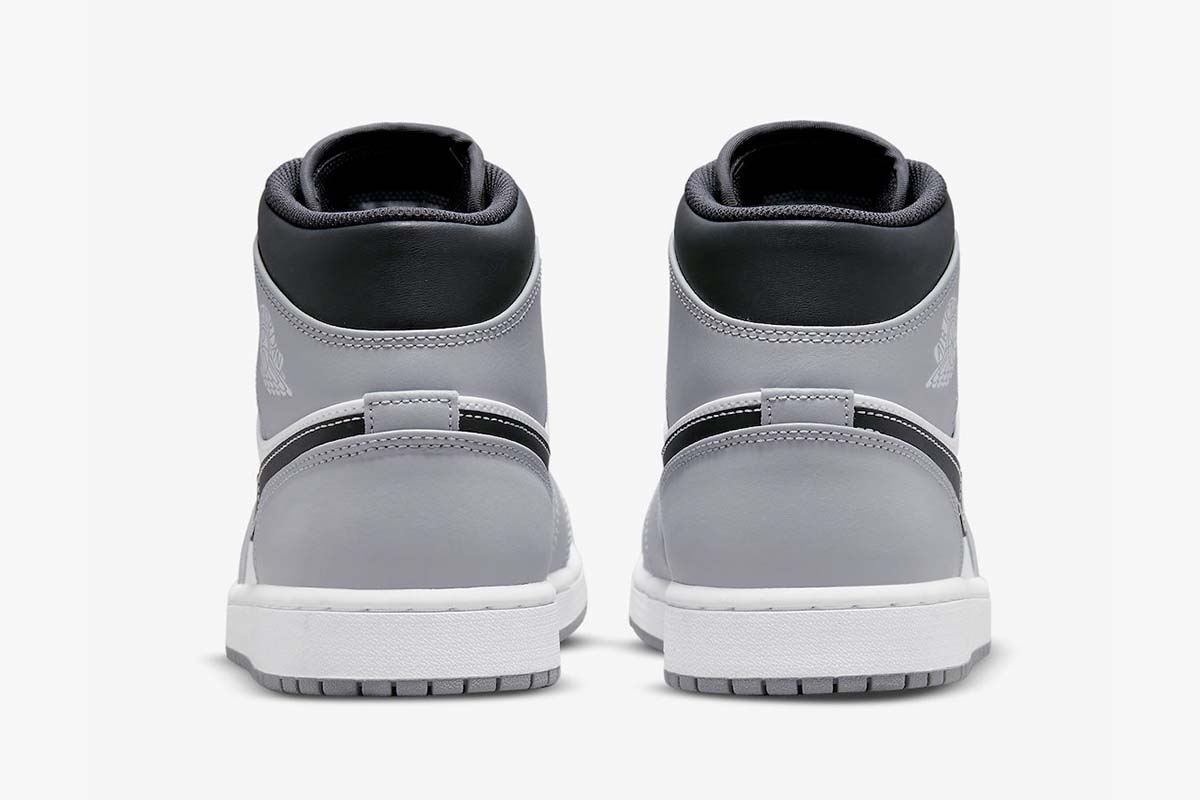 AJ 1 Mid ‘Light Smoke Grey’