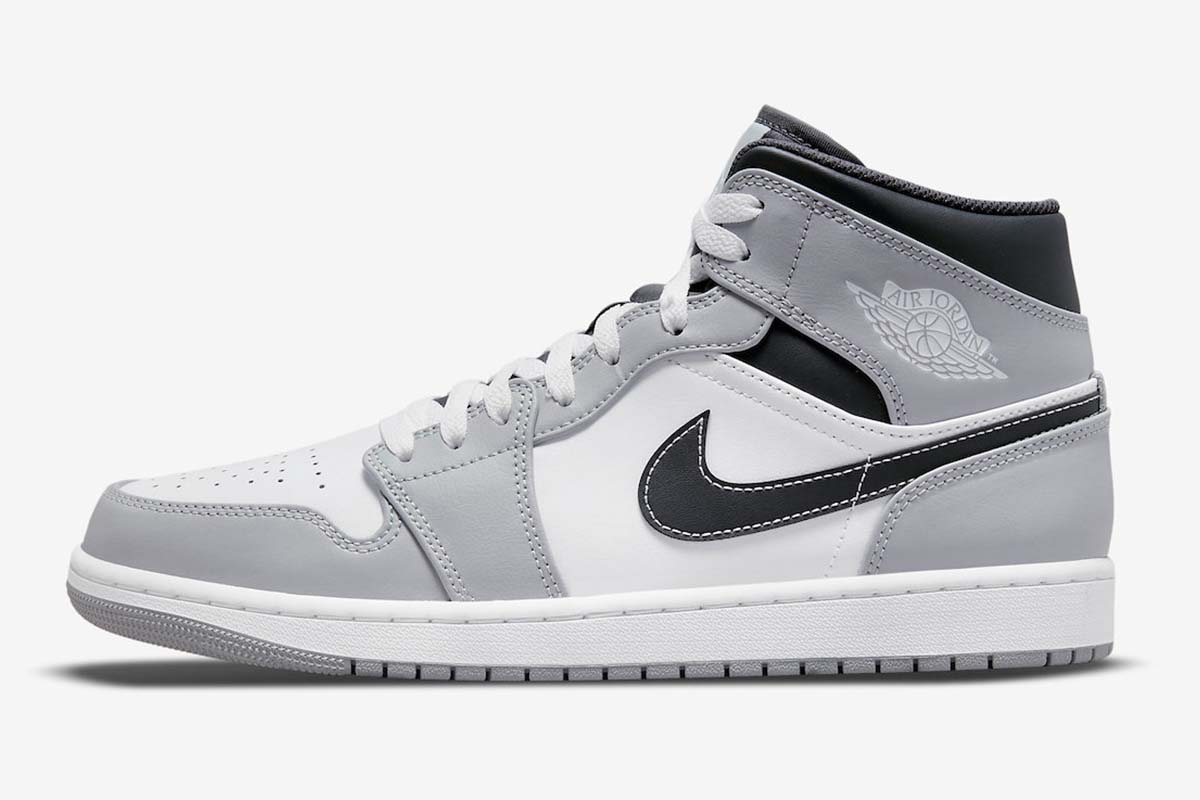 AJ 1 Mid ‘Light Smoke Grey’